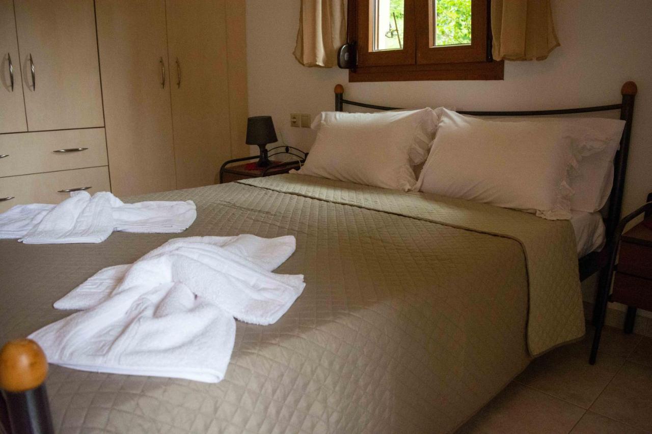 Efi'S Guest House Áyios Dhimítrios Dış mekan fotoğraf
