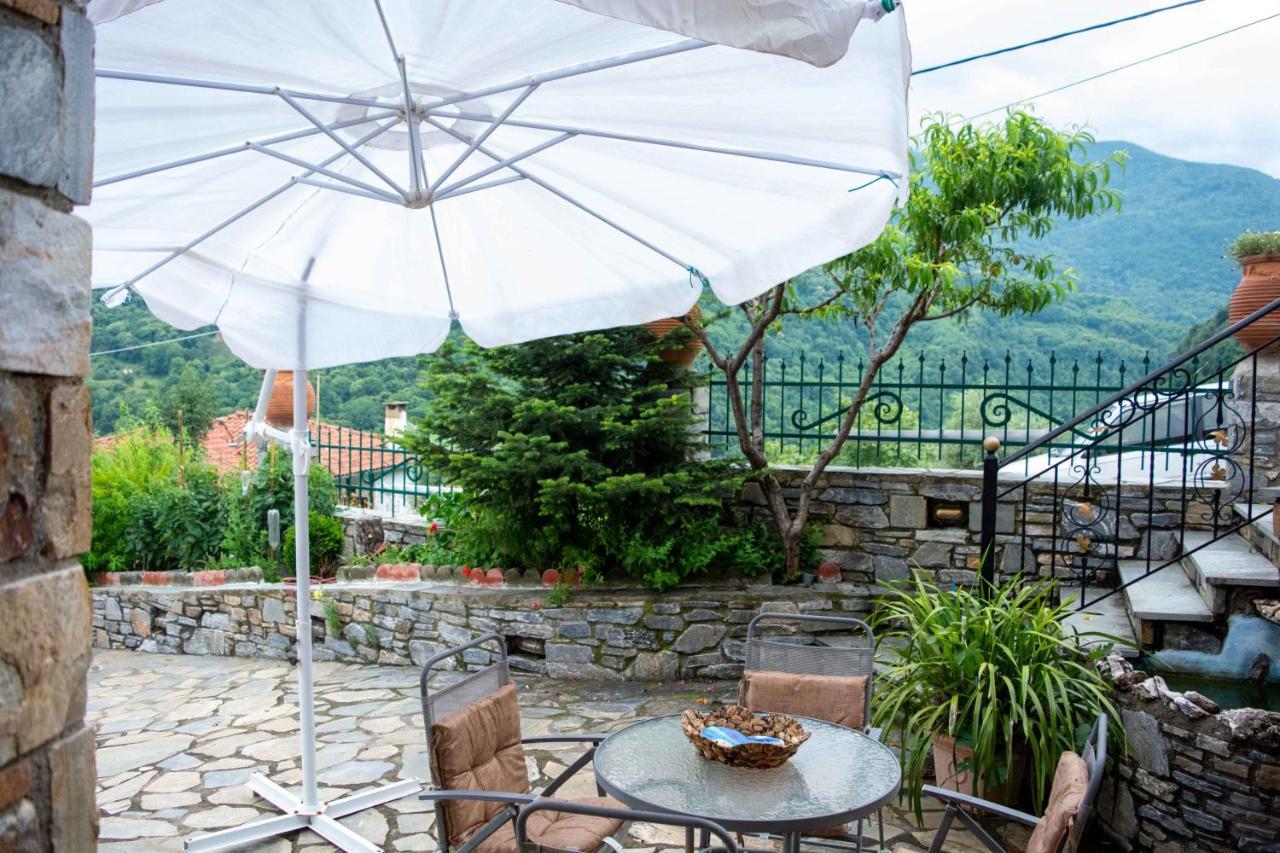 Efi'S Guest House Áyios Dhimítrios Dış mekan fotoğraf