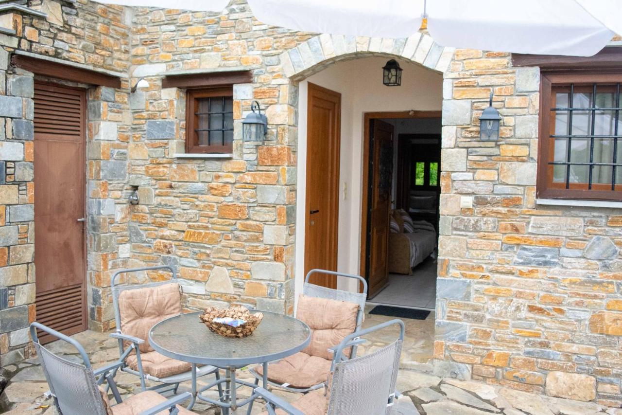 Efi'S Guest House Áyios Dhimítrios Dış mekan fotoğraf