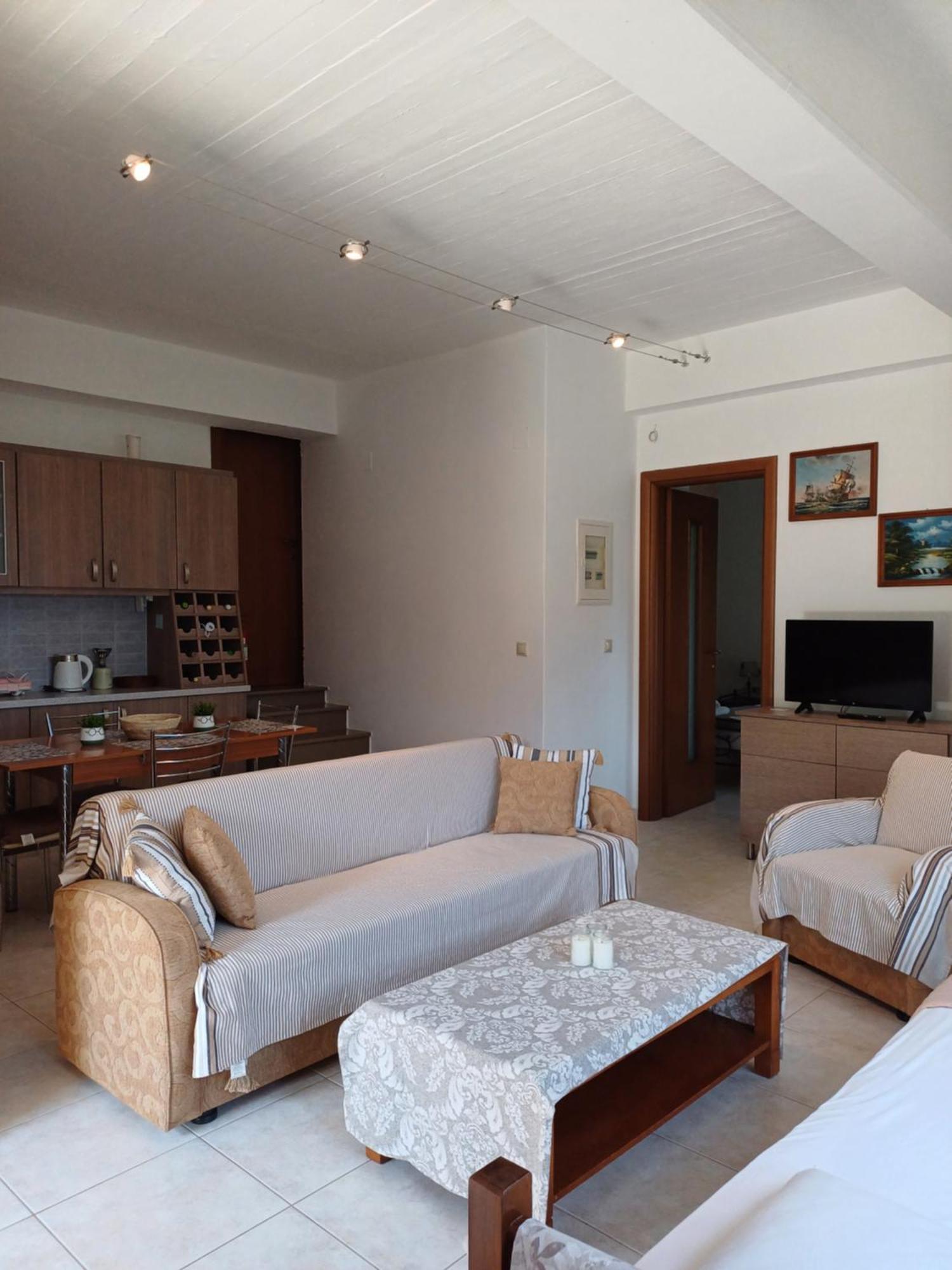 Efi'S Guest House Áyios Dhimítrios Dış mekan fotoğraf