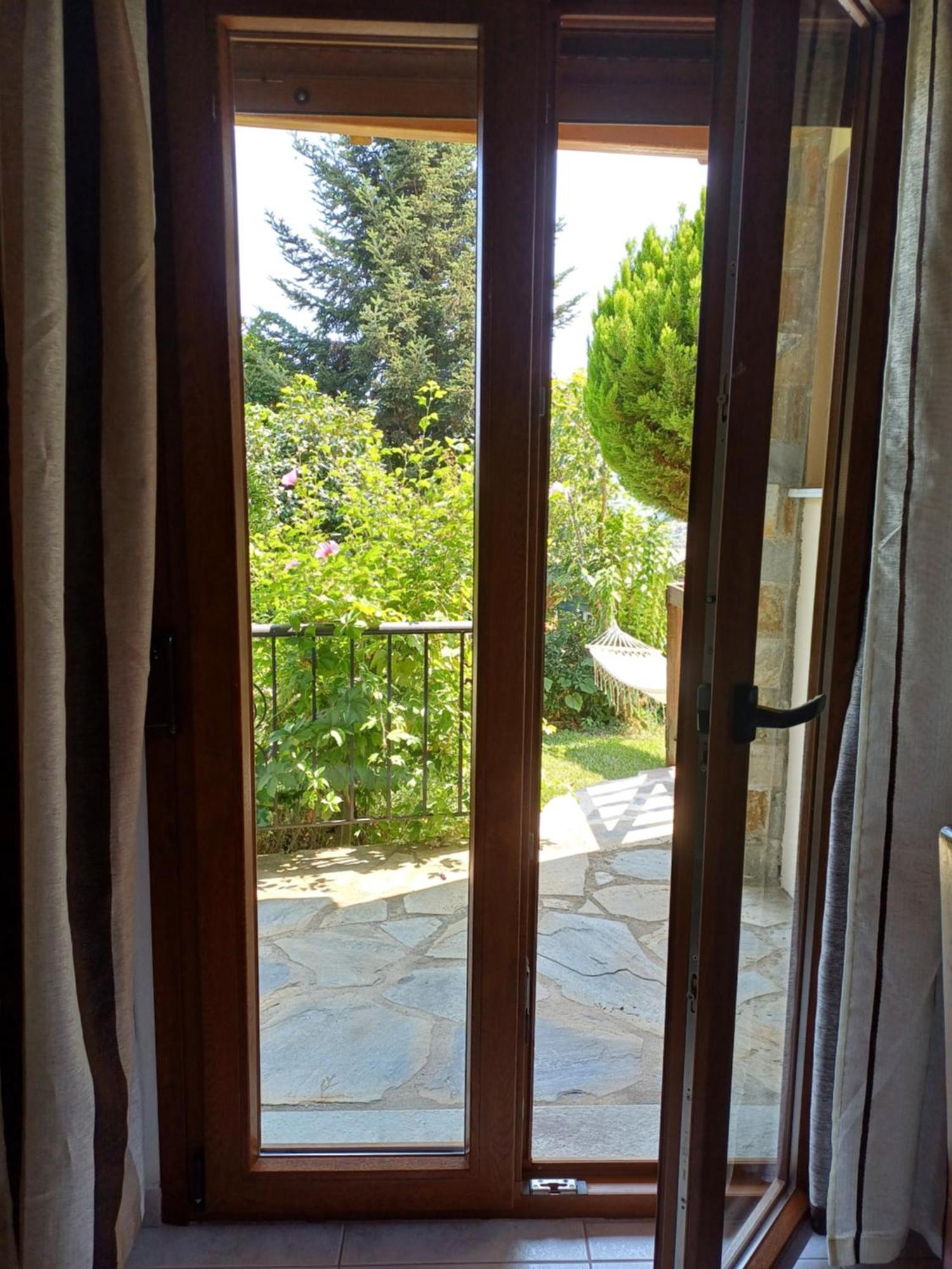 Efi'S Guest House Áyios Dhimítrios Dış mekan fotoğraf